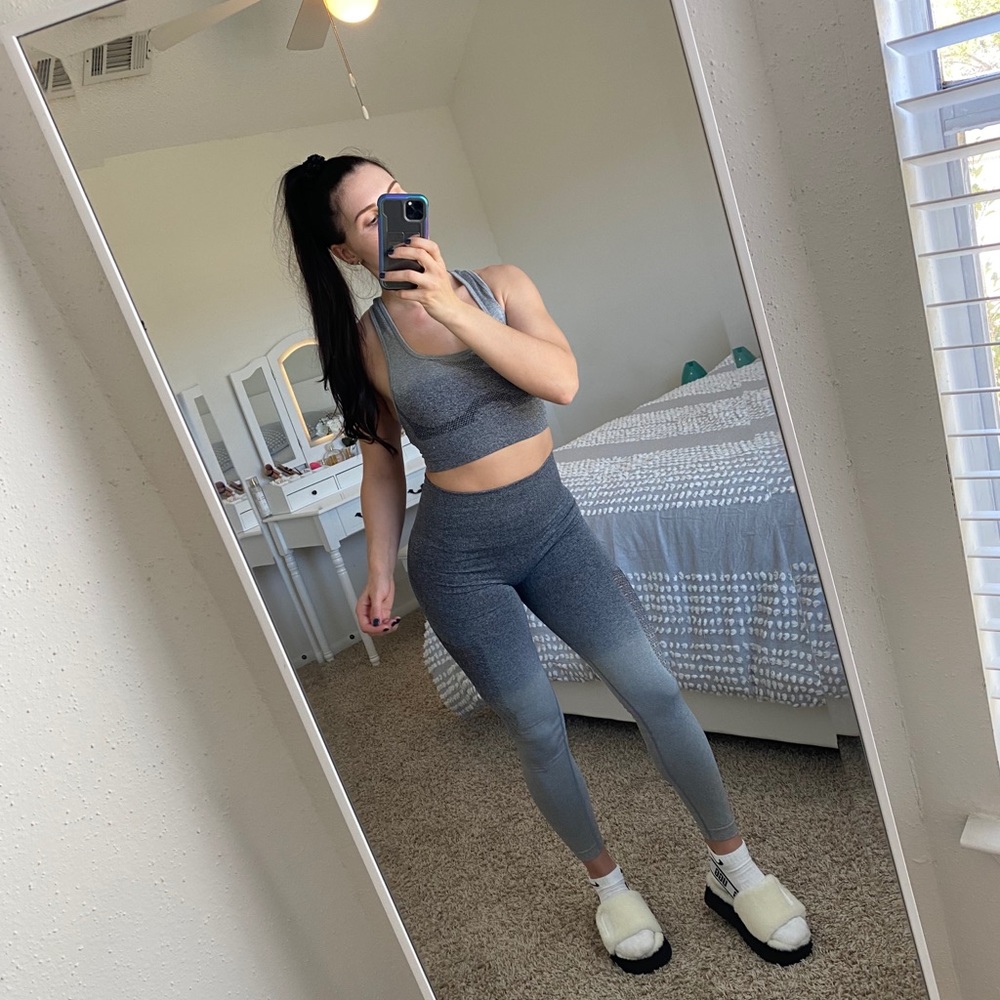 ‼️SOLD‼️2 piece bundle set - Picture 8 of 8